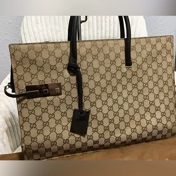 Gucci Bags - Picture 3 of 16